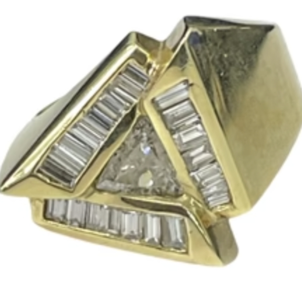10K CZ Trillion Diamond Ring With Baguettes Accents size 5